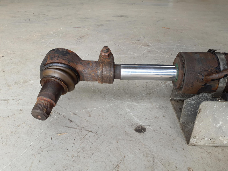 Faun ATF 45-3 steering cilinder right axle 3 - Cilindro hidráulico para Grúa: foto 5 Faun ATF 45-3 steering cilinder right axle 3 - Cilindro hidráulico para Grúa: foto 5