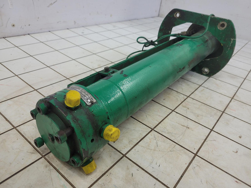 Faun ATF 65-G4 counterweight cylinder - Cilindro hidráulico para Grúa: foto 2 Faun ATF 65-G4 counterweight cylinder - Cilindro hidráulico para Grúa: foto 2