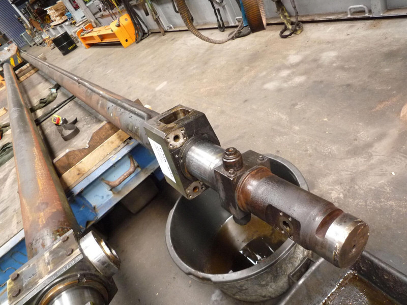 Grove GMK 2035 telescopic cylinder single - Cilindro hidráulico para Grúa: foto 1 Grove GMK 2035 telescopic cylinder single - Cilindro hidráulico para Grúa: foto 1