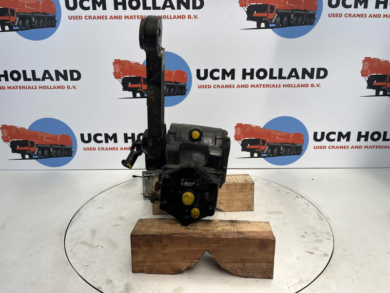 Grove GMK 3055 steering Box - Columna de dirección para Grúa: foto 4 Grove GMK 3055 steering Box - Columna de dirección para Grúa: foto 4