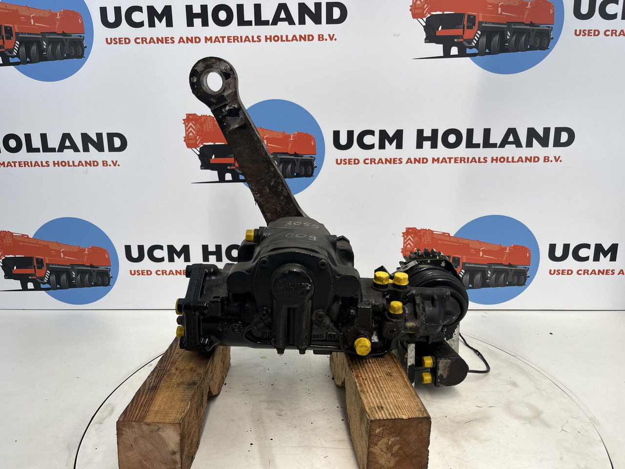 Grove GMK 3055 steering Box - Caja de dirección para Autogrúa: foto 3 Grove GMK 3055 steering Box - Caja de dirección para Autogrúa: foto 3