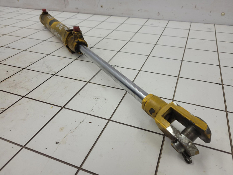 Grove GMK 4075 adjusting cylinder counterweight - Cilindro hidráulico para Grúa: foto 3 Grove GMK 4075 adjusting cylinder counterweight - Cilindro hidráulico para Grúa: foto 3
