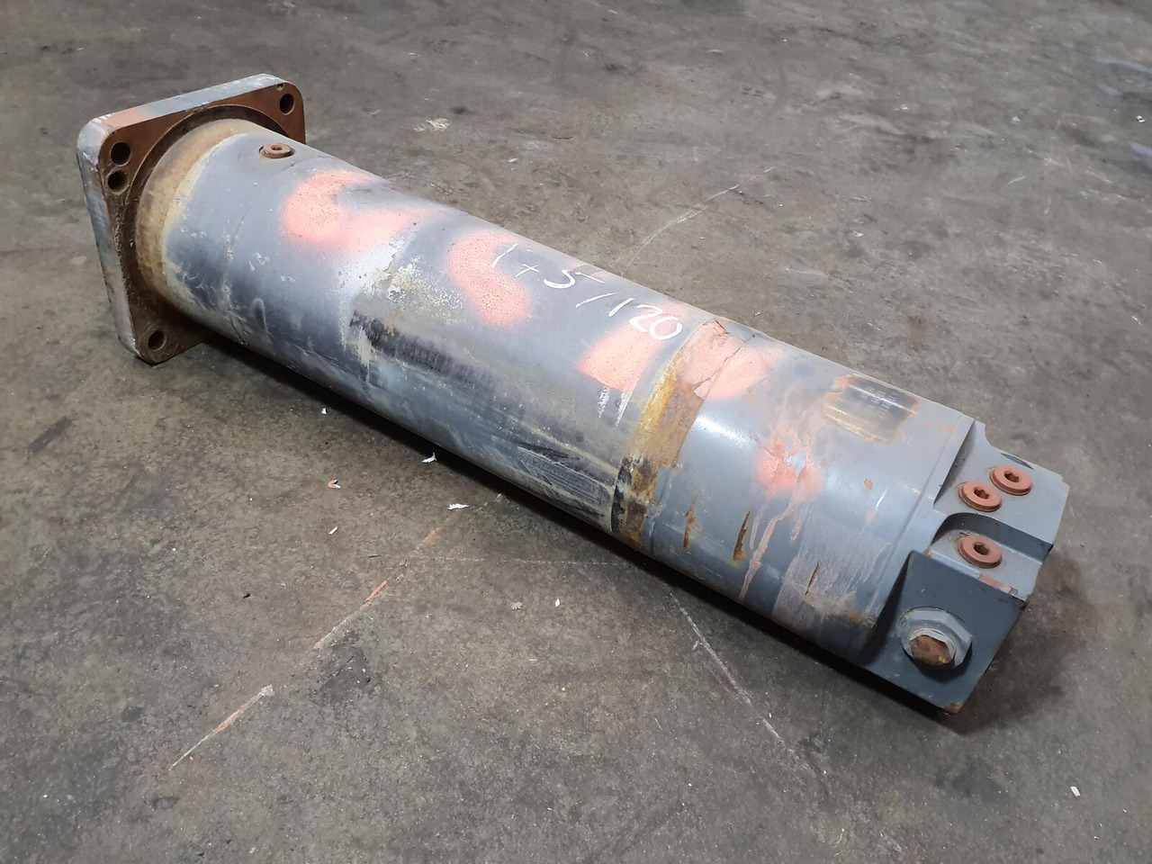 Grove GMK 5220, 5170 outrigger cylinder - Suspensión para Autogrúa: foto 4 Grove GMK 5220, 5170 outrigger cylinder - Suspensión para Autogrúa: foto 4