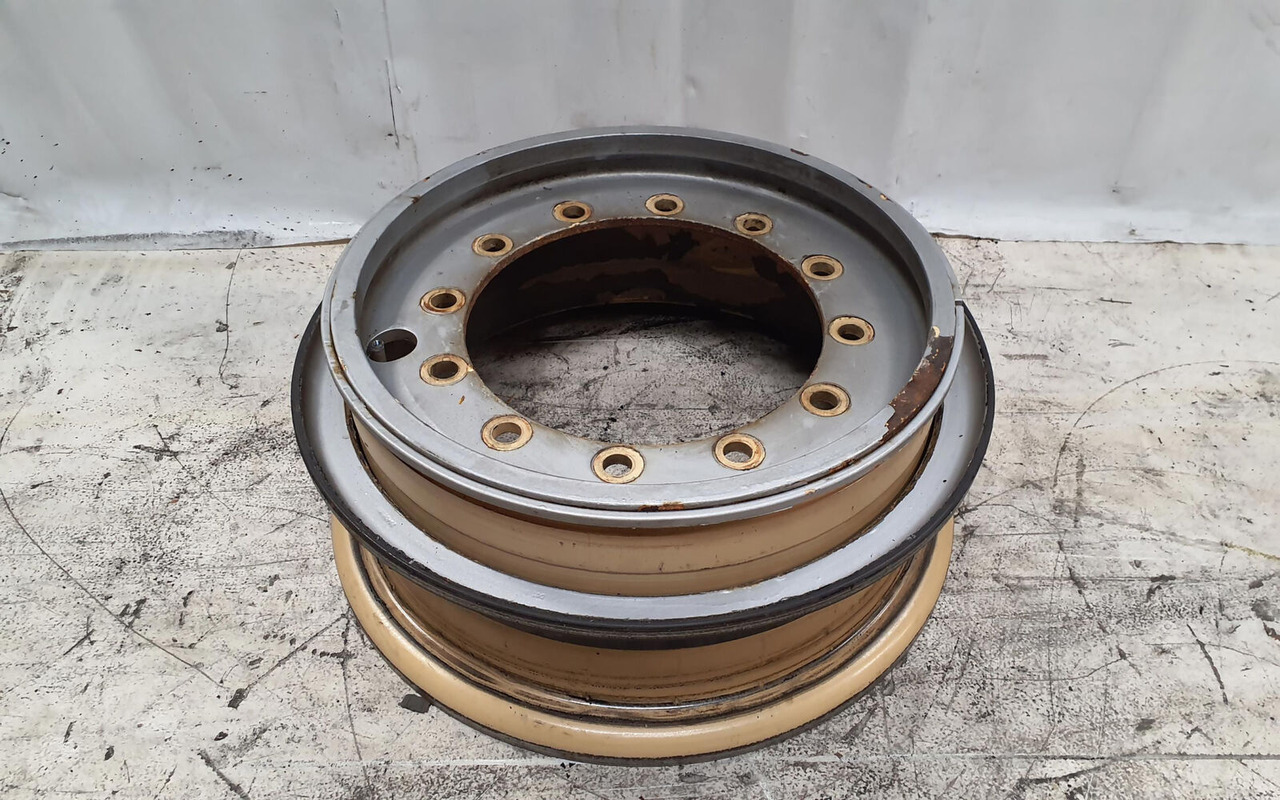 Grove Rim 385/95R25 12 6 3p - Llanta para Grúa: foto 1 Grove Rim 385/95R25 12 6 3p - Llanta para Grúa: foto 1