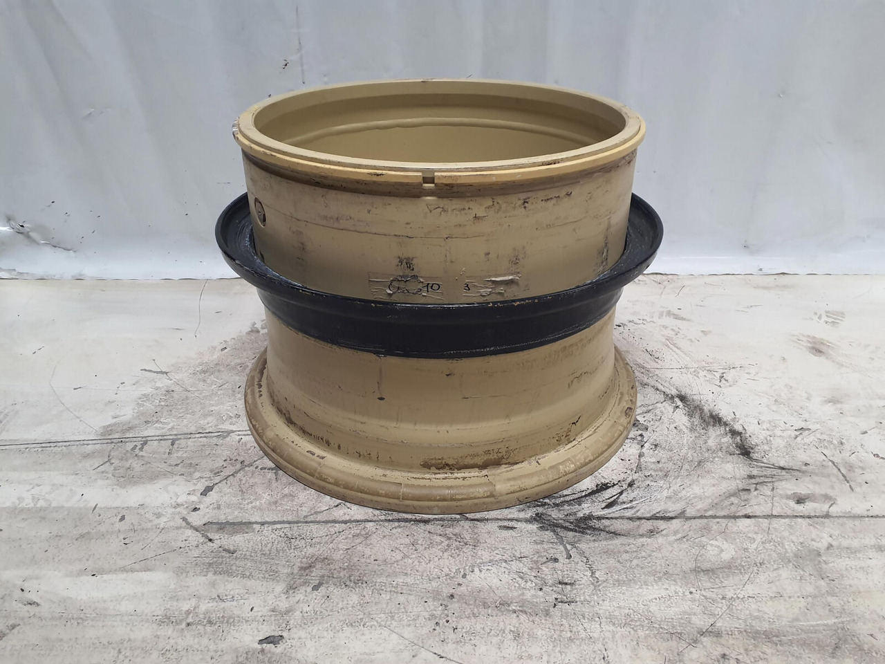 Grove Rim 525/80R25 12 20.5 3p - Llanta para Grúa: foto 3 Grove Rim 525/80R25 12 20.5 3p - Llanta para Grúa: foto 3