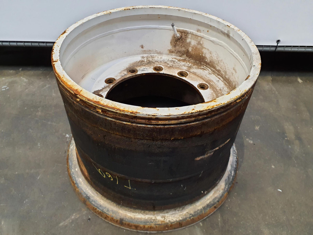 Grove Rim 525/80R25 12 23 3p - Llanta para Grúa: foto 1 Grove Rim 525/80R25 12 23 3p - Llanta para Grúa: foto 1