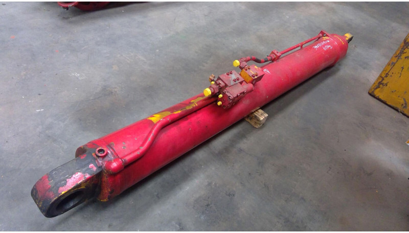 Krupp KMK 3045 boom cylinder - Cilindro hidráulico para Grúa: foto 2 Krupp KMK 3045 boom cylinder - Cilindro hidráulico para Grúa: foto 2