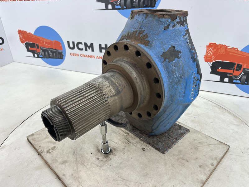 Liebherr LTM 1070 Steering knuckle 16 holes axle 4 - Mangueta para Grúa: foto 1 Liebherr LTM 1070 Steering knuckle 16 holes axle 4 - Mangueta para Grúa: foto 1