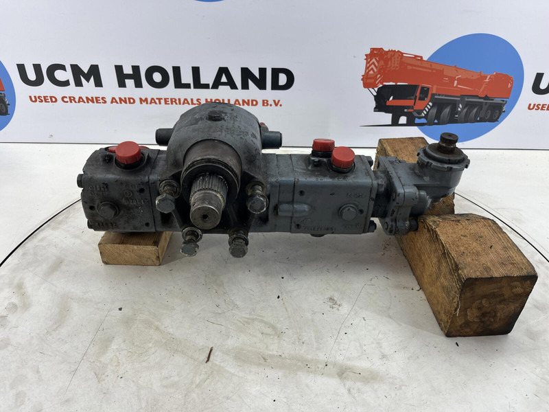 Liebherr LTM 1070 steering box - Columna de dirección para Grúa: foto 3 Liebherr LTM 1070 steering box - Columna de dirección para Grúa: foto 3