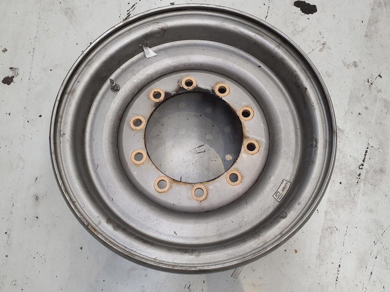 Liebherr Rim 445/95R25 10 12 1p - Llanta para Grúa: foto 2 Liebherr Rim 445/95R25 10 12 1p - Llanta para Grúa: foto 2