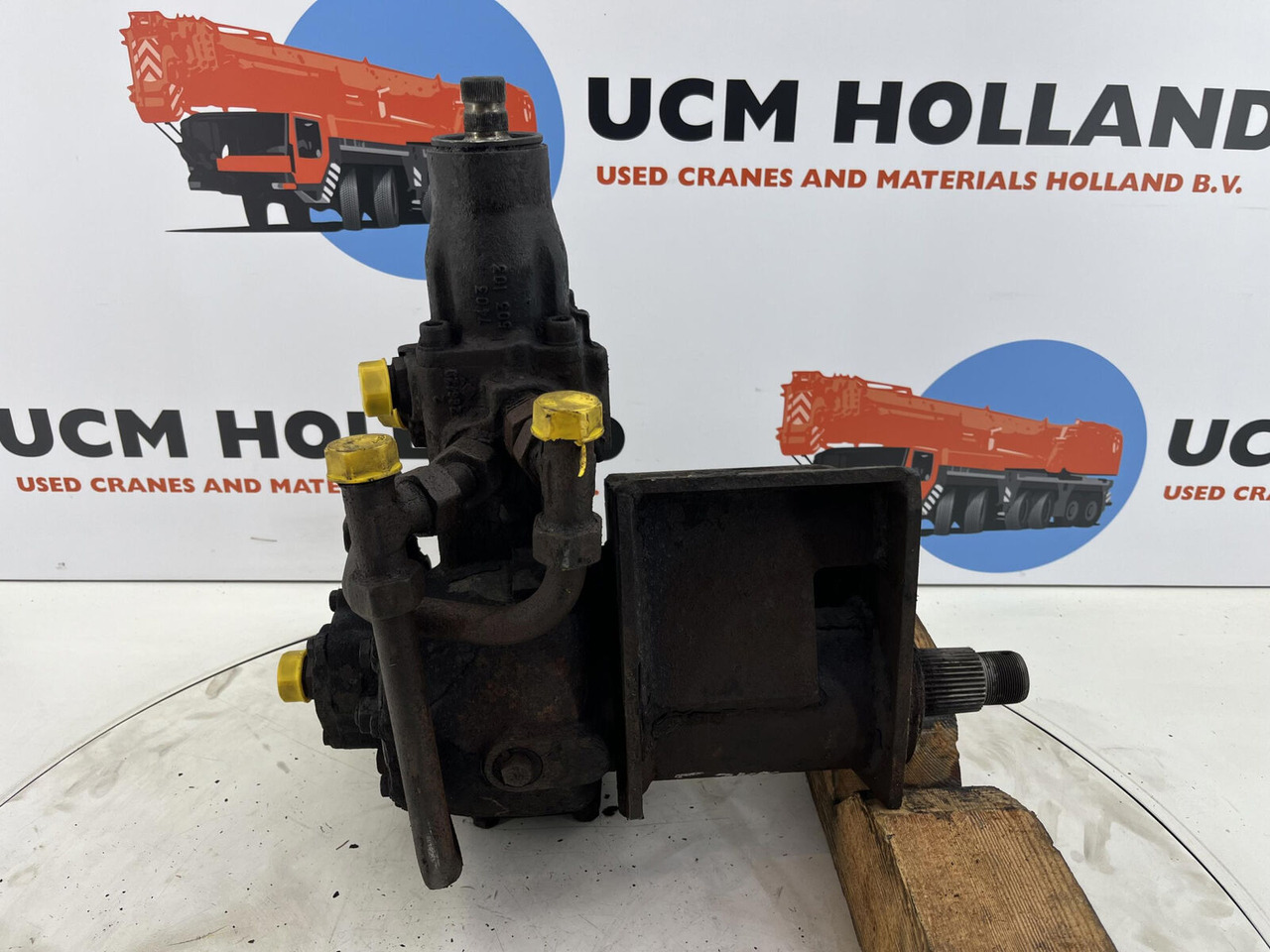 Steering box - Caja de dirección para Grúa: foto 5 Steering box - Caja de dirección para Grúa: foto 5