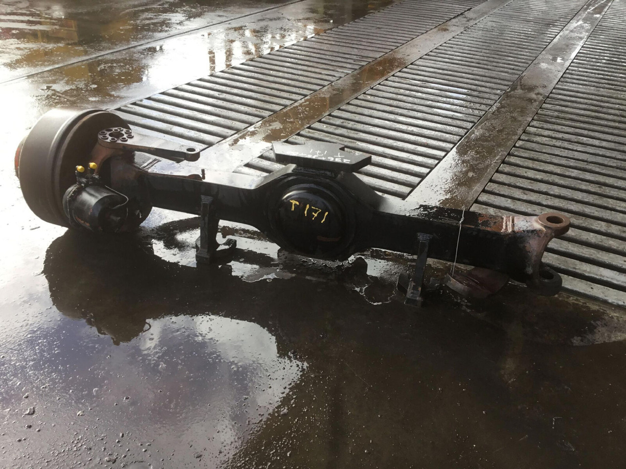 Terex AC 205 axle housing axle 4 - Eje y piezas para Autogrúa: foto 4 Terex AC 205 axle housing axle 4 - Eje y piezas para Autogrúa: foto 4