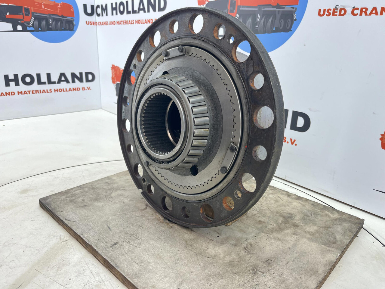 Terex Demag AC 100/4 planetary gear 22-25-74-40-3pl-H127-46 - Mando final para Autogrúa: foto 3 Terex Demag AC 100/4 planetary gear 22-25-74-40-3pl-H127-46 - Mando final para Autogrúa: foto 3