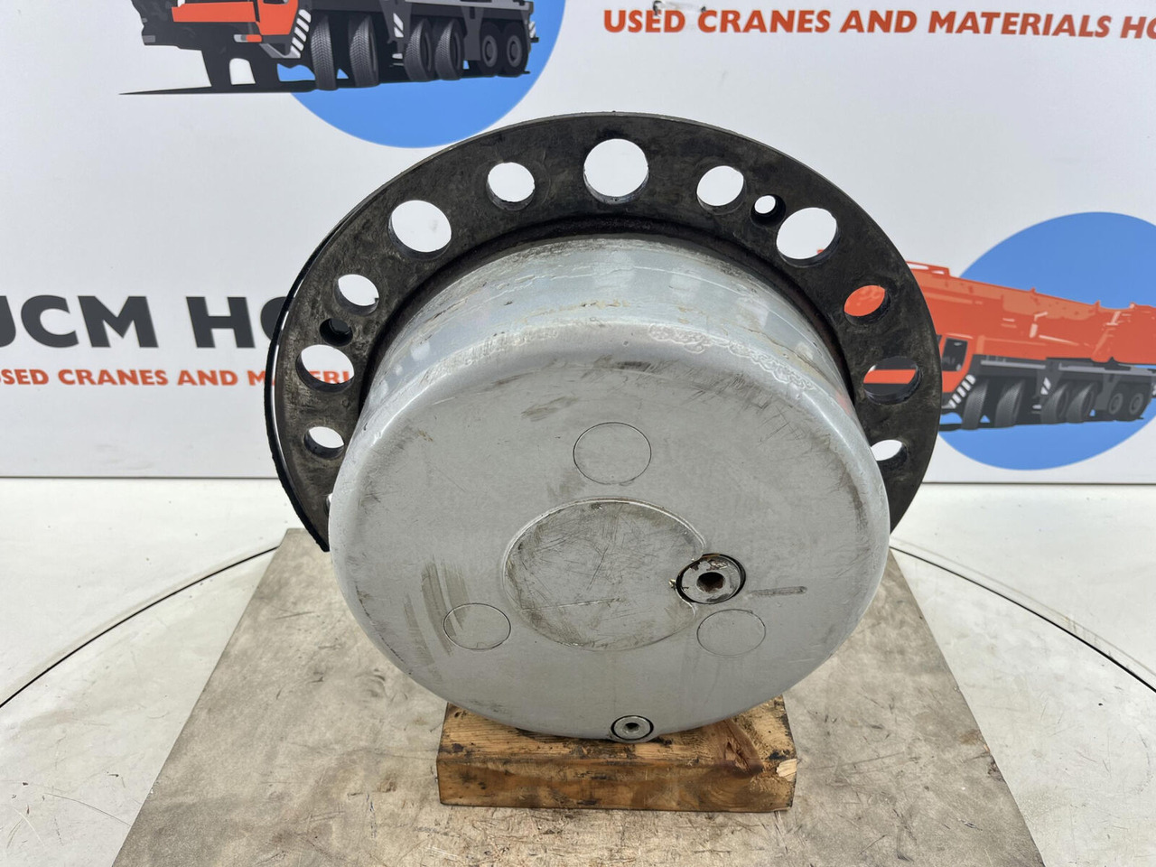 Terex/Demag AC 100/4 planetary gear 22-25-74-40-3pl-H127-46 - Mando final para Grúa: foto 1 Terex/Demag AC 100/4 planetary gear 22-25-74-40-3pl-H127-46 - Mando final para Grúa: foto 1