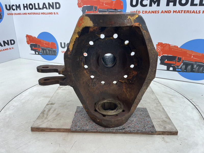 Terex HC 340 Steering knuckle 12 holes axle 3 - Mangueta para Grúa: foto 5 Terex HC 340 Steering knuckle 12 holes axle 3 - Mangueta para Grúa: foto 5