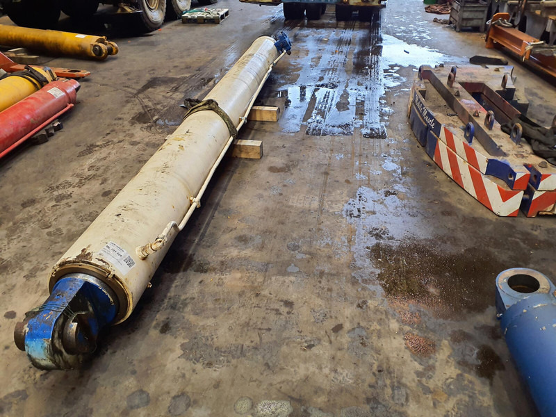 Terex HC 340 boom cylinder - Cilindro hidráulico para Grúa: foto 2 Terex HC 340 boom cylinder - Cilindro hidráulico para Grúa: foto 2
