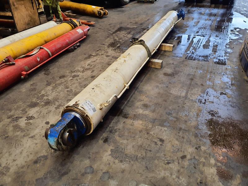 Terex HC 340 boom cylinder - Cilindro hidráulico para Grúa: foto 1 Terex HC 340 boom cylinder - Cilindro hidráulico para Grúa: foto 1