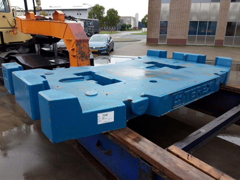 Terex Terex explorer 5800 counterweight 10,5 ton - Contrapeso para Maquinaria de construcción: foto 1 Terex Terex explorer 5800 counterweight 10,5 ton - Contrapeso para Maquinaria de construcción: foto 1