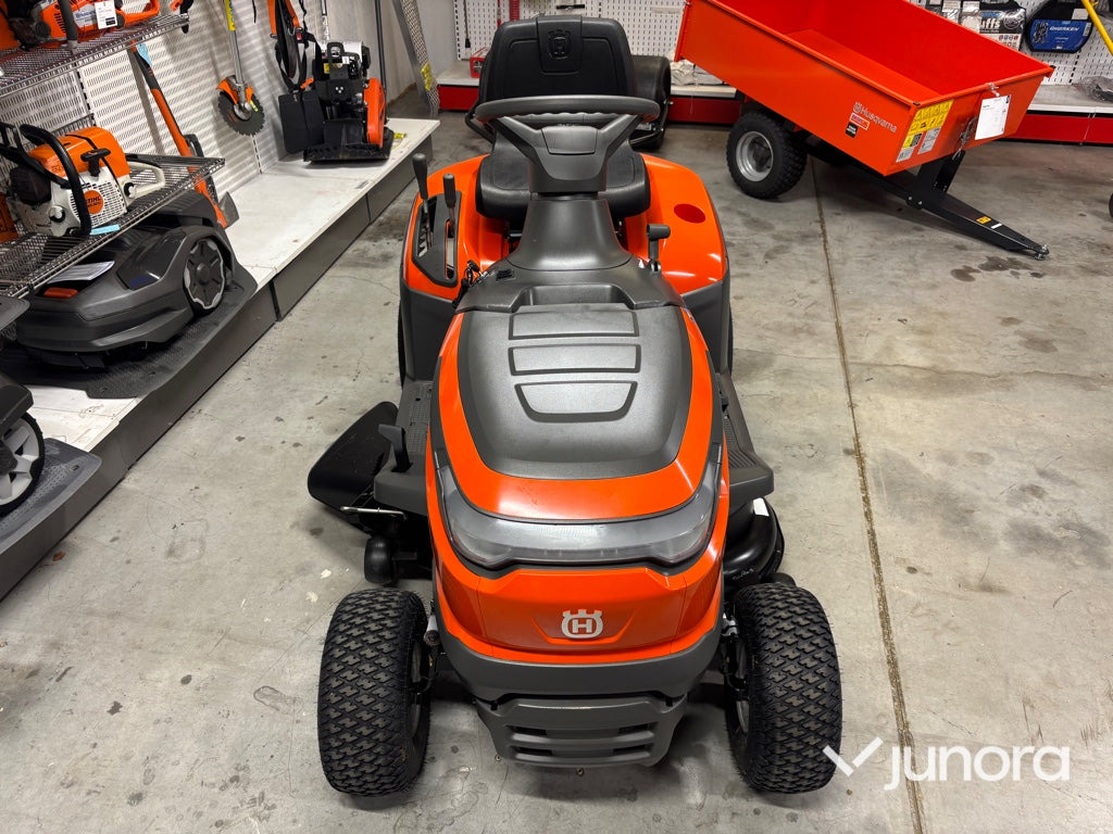 Åkgräsklippare - Husqvarna TS112 - Cortacésped: foto 3 Åkgräsklippare - Husqvarna TS112 - Cortacésped: foto 3