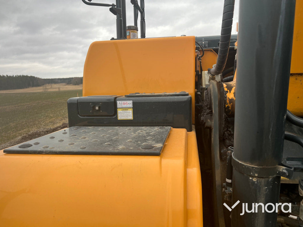 Excavadora de cadenas Bandgrävare Hyundai HX220 L: foto 29