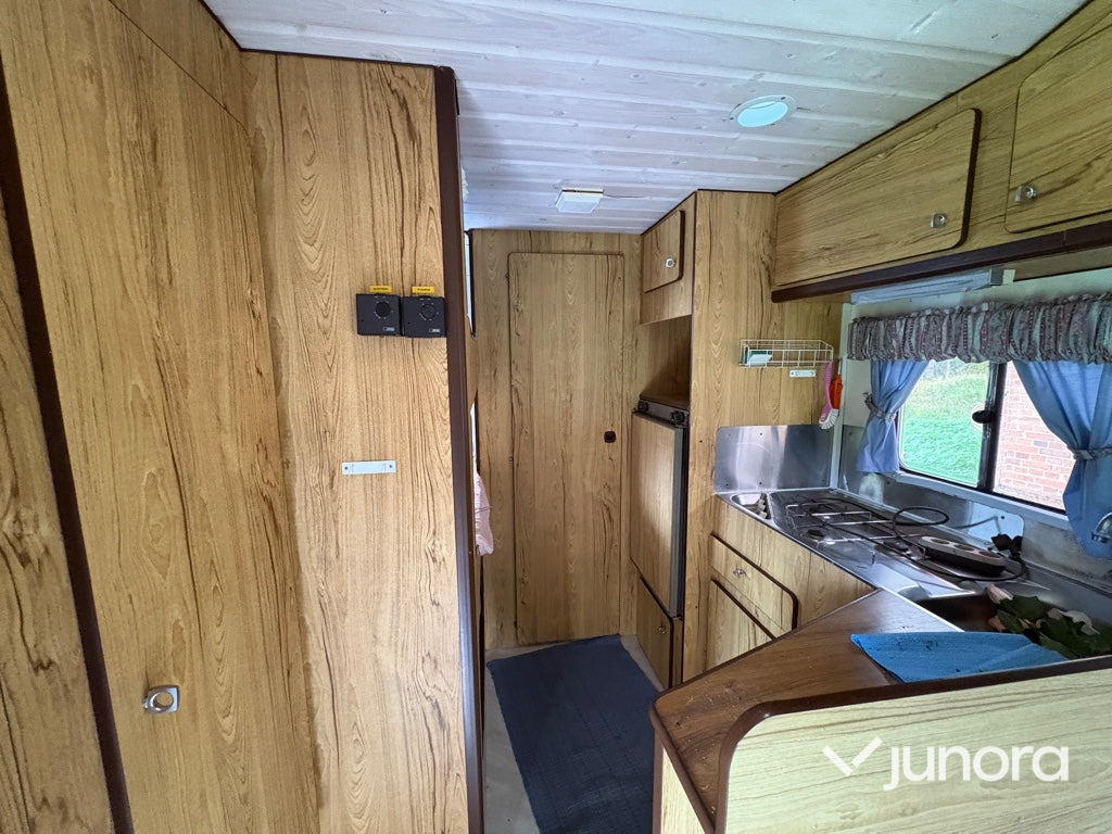 Leasing de Husbil - Mercedes Benz, LP 608/32 Husbil - Mercedes Benz, LP 608/32: foto 28 Leasing de Husbil - Mercedes Benz, LP 608/32 Husbil - Mercedes Benz, LP 608/32: foto 28