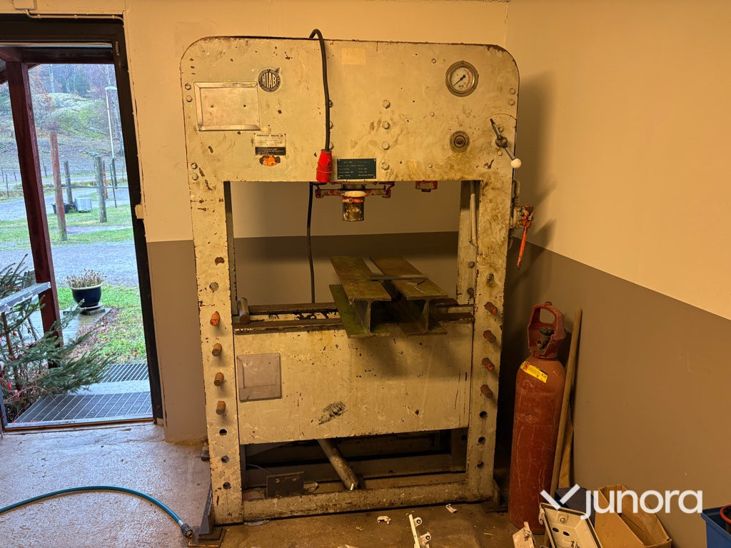 Hydraulpress - Hiab H100E, 100 ton - Prensa plegadora: foto 3 Hydraulpress - Hiab H100E, 100 ton - Prensa plegadora: foto 3