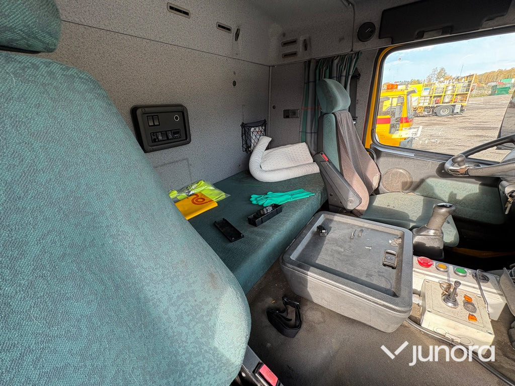 Camión caja cerrada Lastbil - Volvo FM7 4X2: foto 17