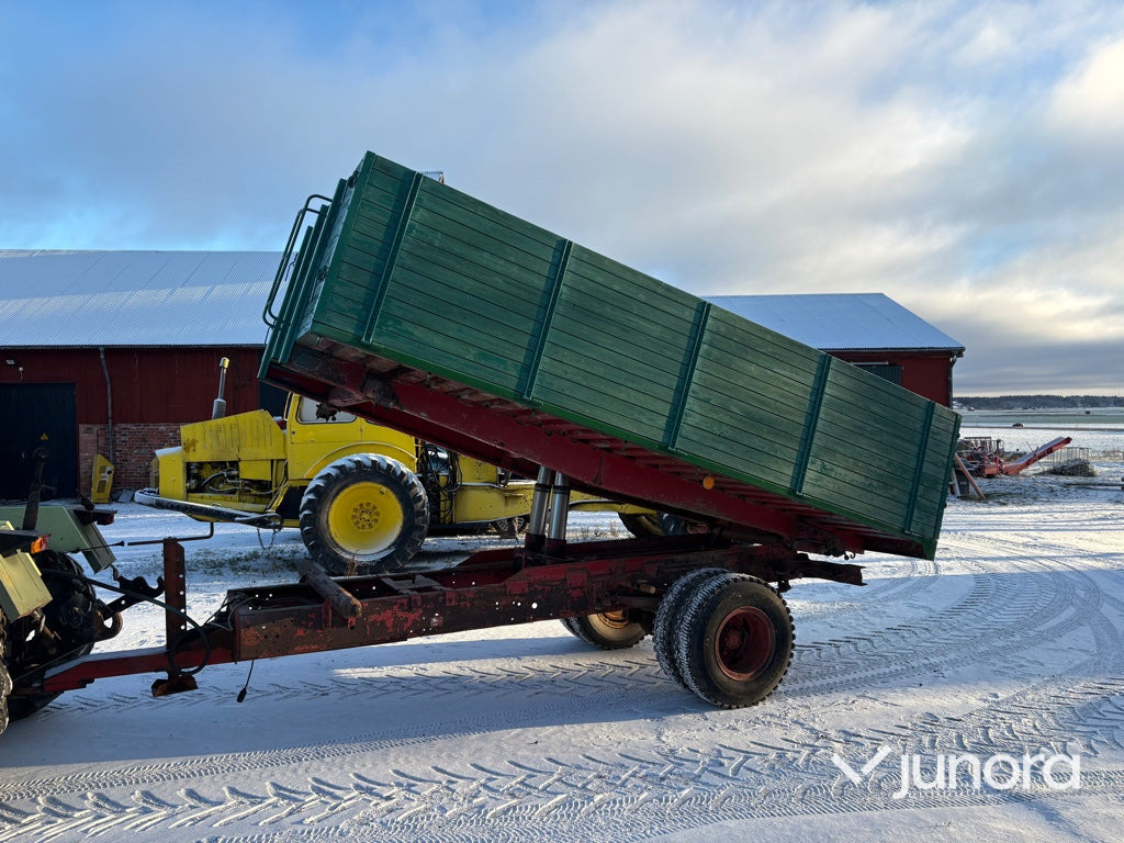 Spannmålskärra - med tipp - Remolque volquete agrícola: foto 3 Spannmålskärra - med tipp - Remolque volquete agrícola: foto 3