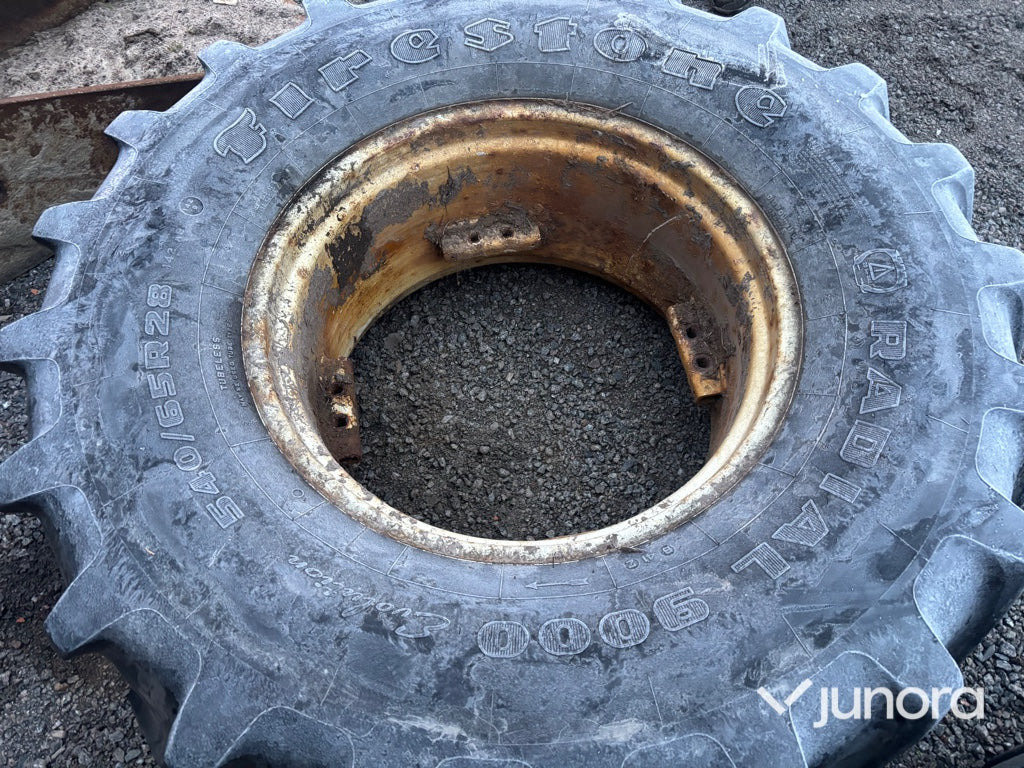 Traktordäck + Fälg - Firestone, Radial 9000, 540/65 R 28 - Rueda completa para Maquinaria agrícola: foto 4 Traktordäck + Fälg - Firestone, Radial 9000, 540/65 R 28 - Rueda completa para Maquinaria agrícola: foto 4