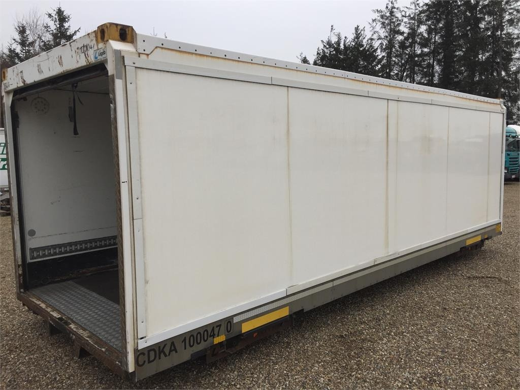 7450 mm med rulleport - Semirremolque caja cerrada: foto 4 7450 mm med rulleport - Semirremolque caja cerrada: foto 4