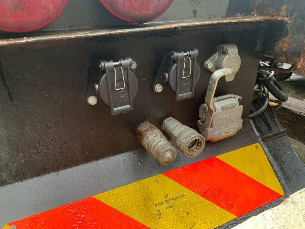 Carrocería y exterior para Camión HMF 20,5 T-M kran konsol med træktravers: foto 9 Carrocería y exterior para Camión HMF 20,5 T-M kran konsol med træktravers: foto 9