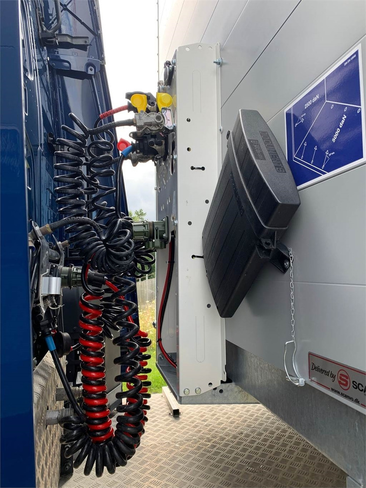 Semirremolque lona Hangler 13,6 mtr 2 akslet city lift - 33 pallers: foto 12 Semirremolque lona Hangler 13,6 mtr 2 akslet city lift - 33 pallers: foto 12