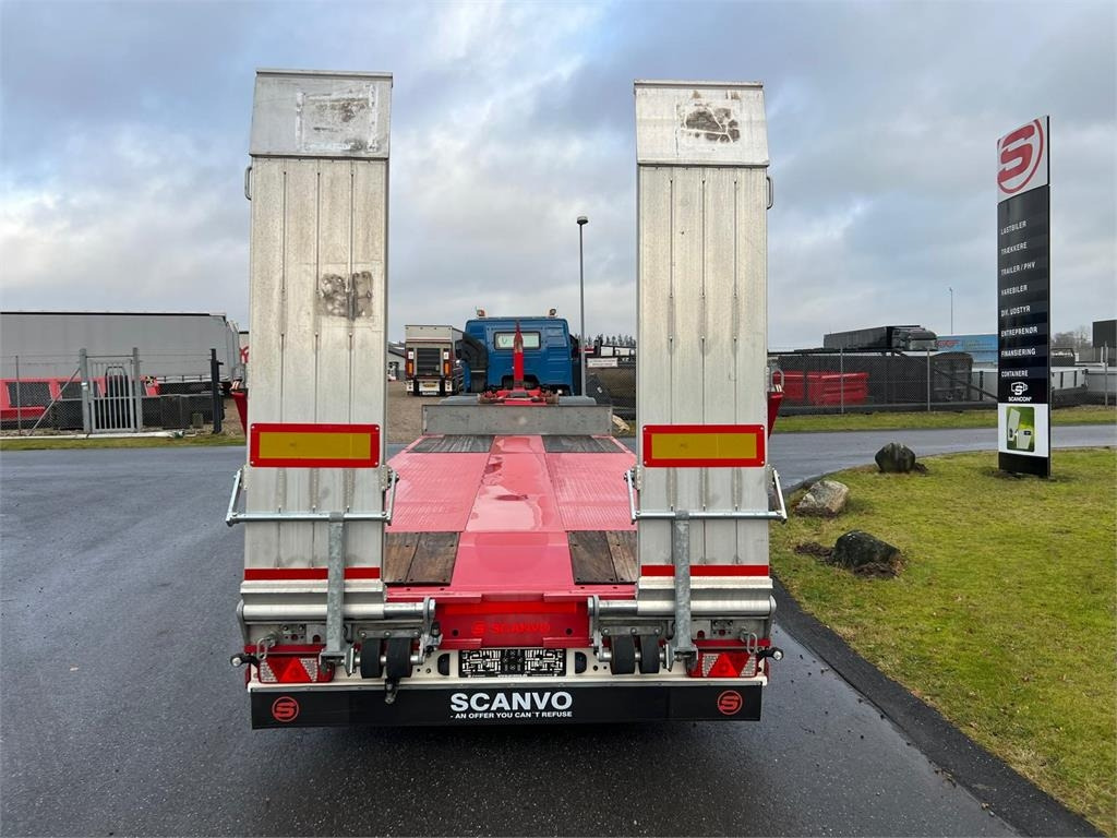 MAX Trailer MAX 300 - 7000 mm + ramper - Remolque portavehículos: foto 3 MAX Trailer MAX 300 - 7000 mm + ramper - Remolque portavehículos: foto 3