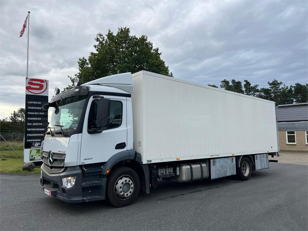 Mercedes-Benz Antos 1824 LnR  - Camión caja cerrada: foto 3 Mercedes-Benz Antos 1824 LnR  - Camión caja cerrada: foto 3