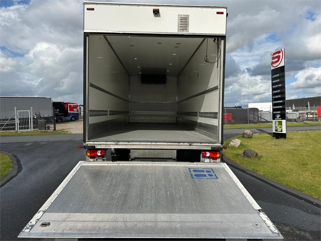 Volvo FL 250 16 ton - Camión frigorífico: foto 4 Volvo FL 250 16 ton - Camión frigorífico: foto 4