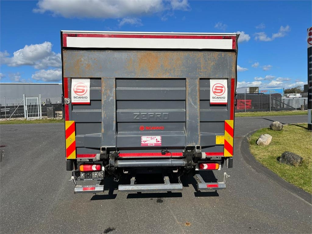 Camión caja cerrada Volvo FL 250 16 ton: foto 10