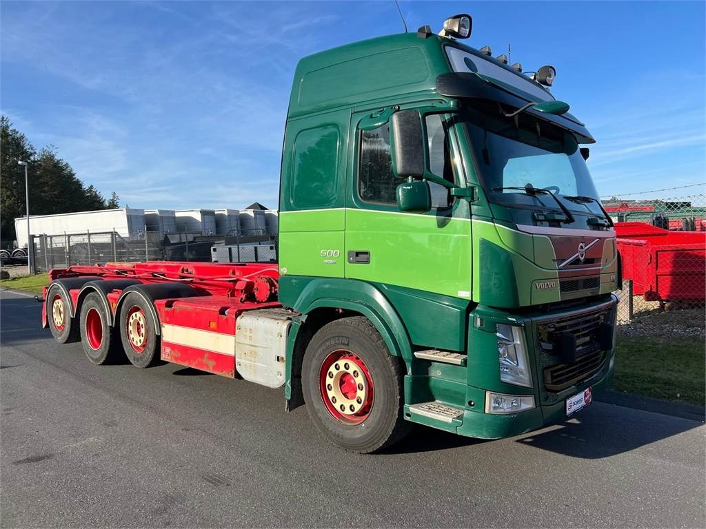 Volvo FM500 8x2*6 rigid pusher-tag tridem - Camión portacontenedor de cadenas: foto 2 Volvo FM500 8x2*6 rigid pusher-tag tridem - Camión portacontenedor de cadenas: foto 2