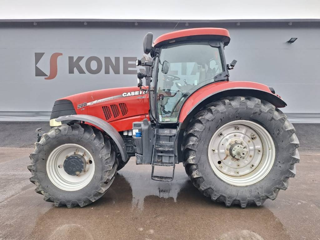 Case IH PUMA 200CXV ETUNOSTOLAITTEET  - Tractor: foto 1 Case IH PUMA 200CXV ETUNOSTOLAITTEET  - Tractor: foto 1