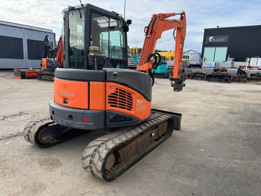 Hitachi ZX50U-2 PYÖRITTÄJÄLLÄ - Miniexcavadora: foto 5 Hitachi ZX50U-2 PYÖRITTÄJÄLLÄ - Miniexcavadora: foto 5