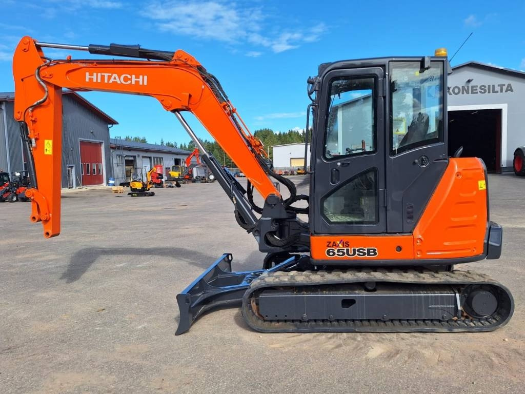 Hitachi ZX65USB-5 - Miniexcavadora: foto 1 Hitachi ZX65USB-5 - Miniexcavadora: foto 1