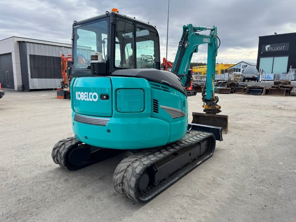 Kobelco SK45SRX-6 Pyörittäjä pihdeillä - Miniexcavadora: foto 5 Kobelco SK45SRX-6 Pyörittäjä pihdeillä - Miniexcavadora: foto 5