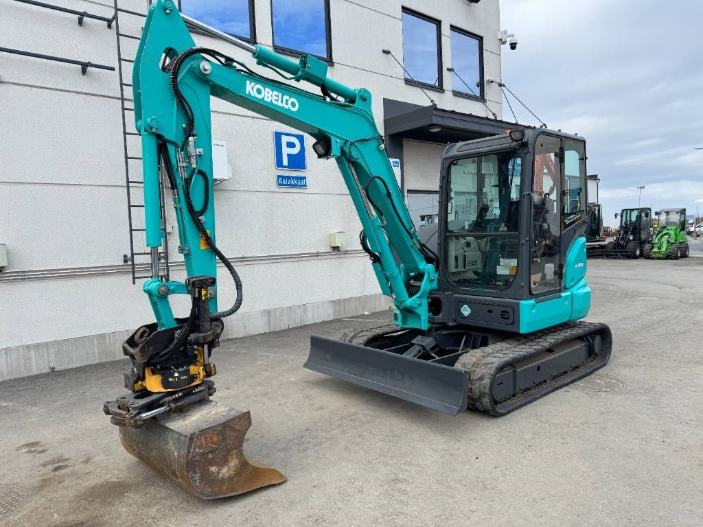 Kobelco SK45SRX-6 Pyörittäjä pihdeillä - Miniexcavadora: foto 2 Kobelco SK45SRX-6 Pyörittäjä pihdeillä - Miniexcavadora: foto 2