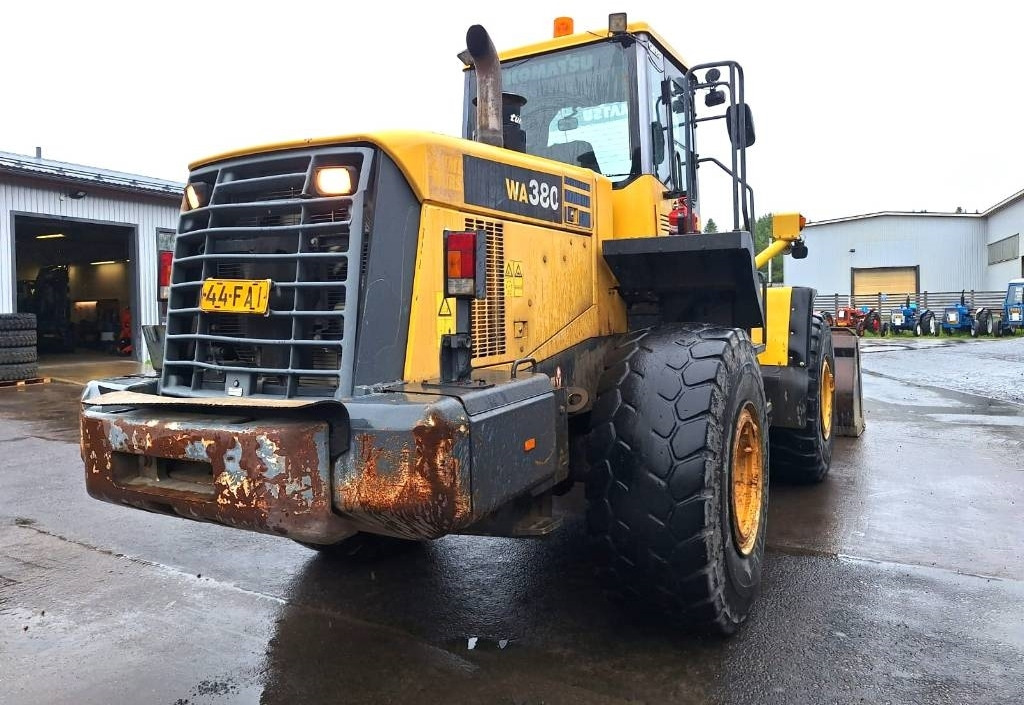 Komatsu MYYTY! SOLD! WA380-5H RASVARI  - Cargadora de ruedas: foto 3 Komatsu MYYTY! SOLD! WA380-5H RASVARI  - Cargadora de ruedas: foto 3