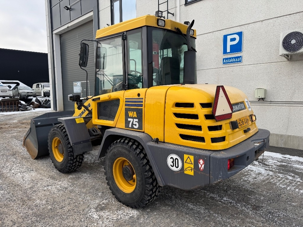 Komatsu WA75-3 30KM/H, 1-omistaja - Cargadora de ruedas: foto 2 Komatsu WA75-3 30KM/H, 1-omistaja - Cargadora de ruedas: foto 2