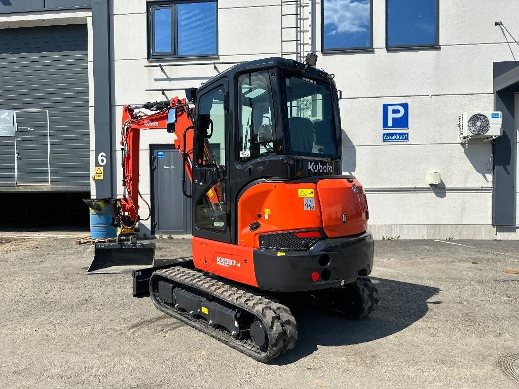Kubota KX037-4 PYÖRITTÄJÄLLÄ - Miniexcavadora: foto 2 Kubota KX037-4 PYÖRITTÄJÄLLÄ - Miniexcavadora: foto 2