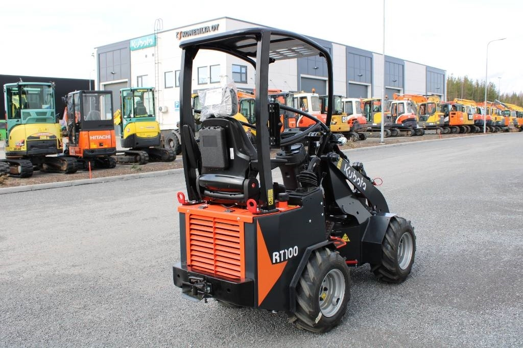 Kubota RT100-2 UUSI - Cargadora articulada: foto 4 Kubota RT100-2 UUSI - Cargadora articulada: foto 4
