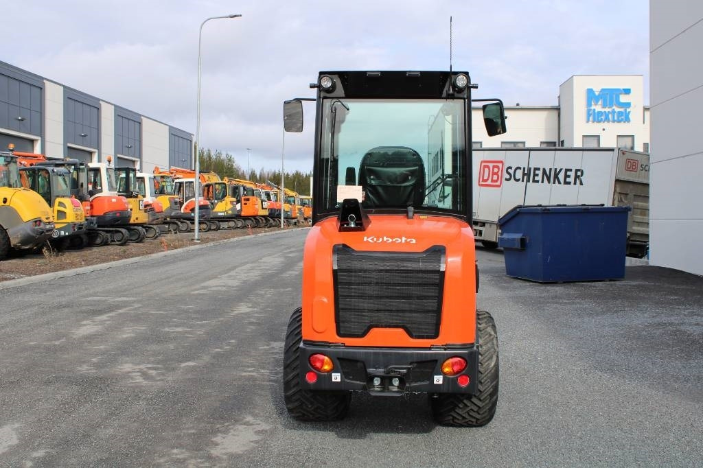 Kubota RT270-2 UUSI - Cargadora articulada: foto 3 Kubota RT270-2 UUSI - Cargadora articulada: foto 3