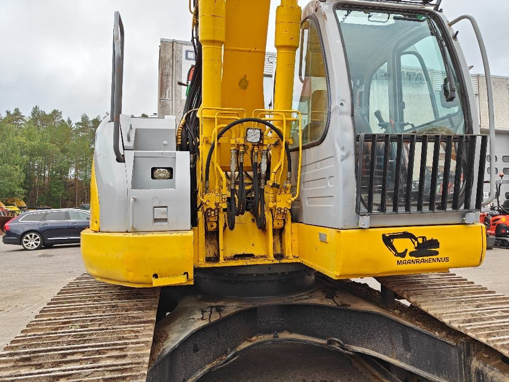 Excavadora de cadenas New Holland E200SRLC KALLISTUVA KAUHA: foto 10