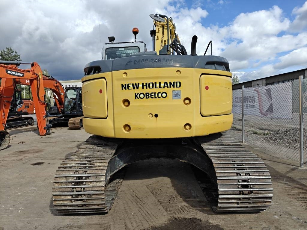 New Holland E225BSR ENGCONILLA - Excavadora de cadenas: foto 4 New Holland E225BSR ENGCONILLA - Excavadora de cadenas: foto 4