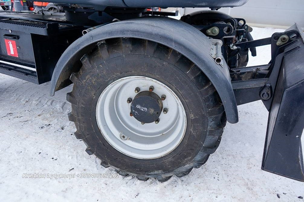 Excavadora de ruedas Terex TW110 PYÖRITTÄJÄLLÄ: foto 10